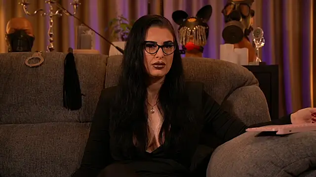 Snapshot of kelly_kent chatting on 10.16.25 kelly kent online show from 10.16.25