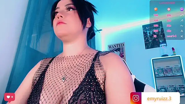Snapshot of Emmy_Ruiz chatting on 12.15.24 Emmy Ruiz online show from 12.15.24
