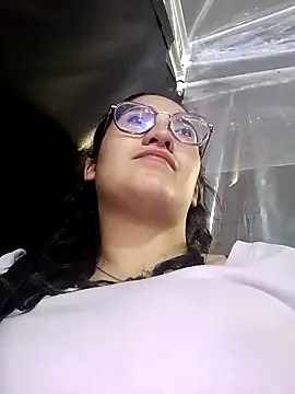 Snapshot of francesca_baker1007 chatting on 12.23.24 francesca baker1007 online show from 12.23.24