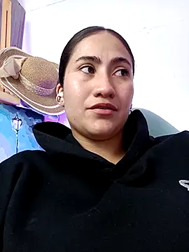 Snapshot of francesca_baker1007 chatting on 02.20.25 francesca baker1007 online show from 02.20.25