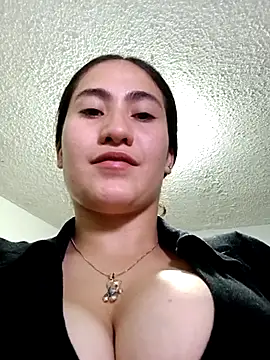 Snapshot of francesca_baker1007 chatting on 03.05.25 francesca baker1007 online show from 03.05.25