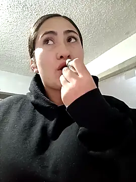 Snapshot of francesca_baker1007 chatting on 03.10.25 francesca baker1007 online show from 03.10.25