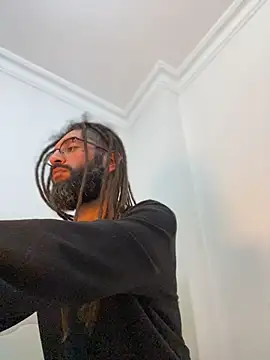 Addicted Avocado online show from 12.17.25