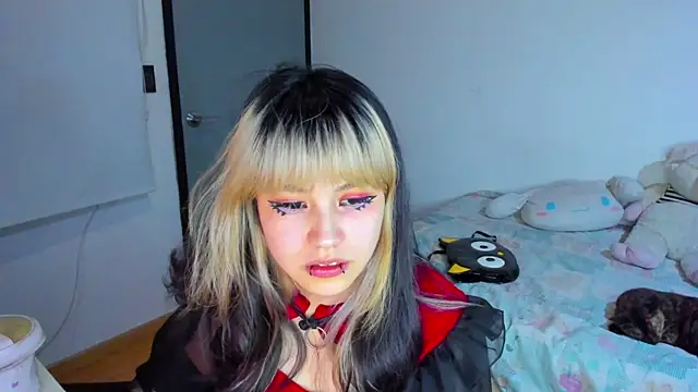 Akane-Mou online show from 12.30.24