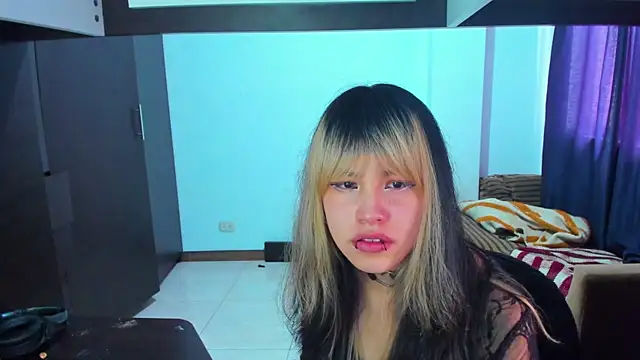 Akane-Mou online show from 01.25.25