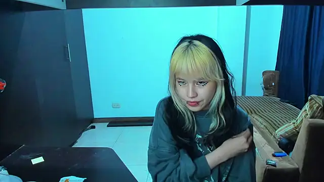 Akane-Mou online show from 02.17.25