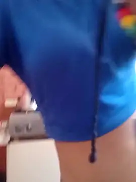 valeriaswang Lucas online show from 09.21.25