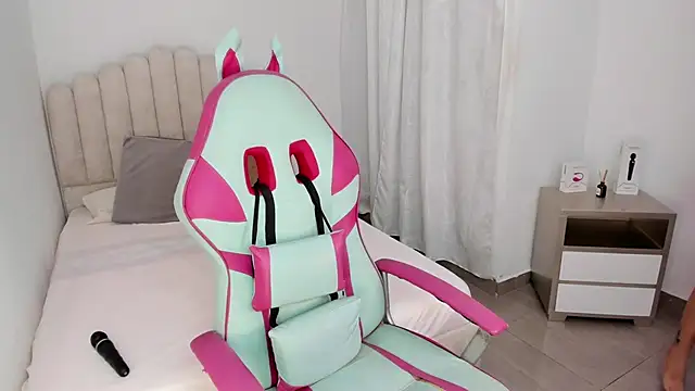 Snapshot of sofia_henaok chatting on 02.07.25 sofia henaok online show from 02.07.25