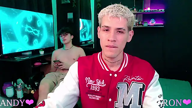 Snapshot of andybxby chatting on 12.03.24 andybxby online show from 12.03.24