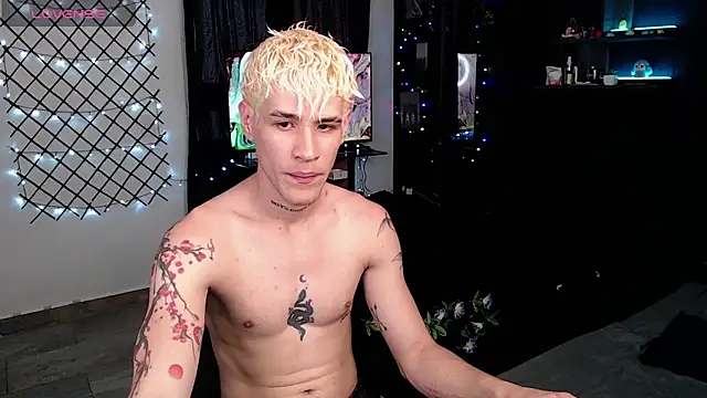 Snapshot of andybxby chatting on 01.18.25 andybxby online show from 01.18.25