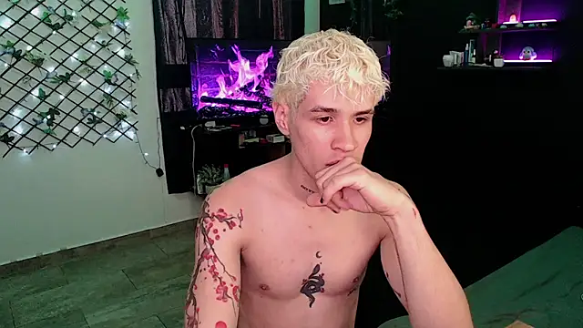 Snapshot of andybxby chatting on 01.27.25 andybxby online show from 01.27.25