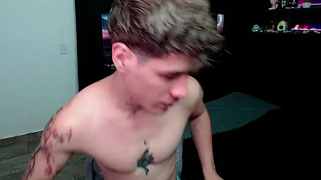 Snapshot of andybxby chatting on 03.06.25 andybxby online show from 03.06.25