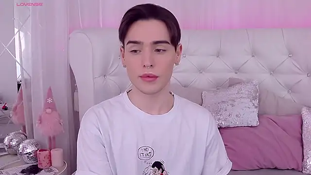 RobbyCharming online show from 01.11.25