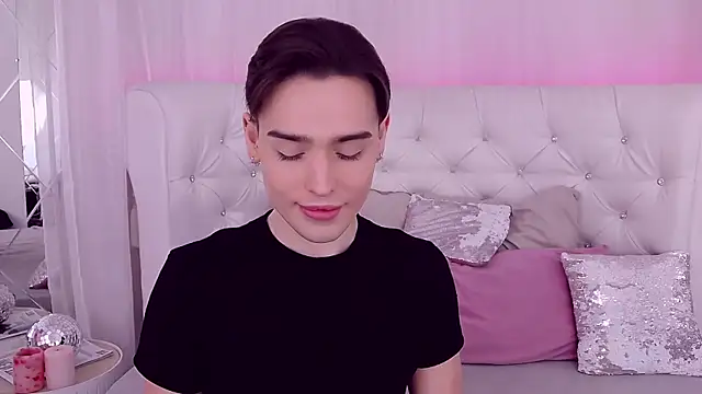 RobbyCharming online show from 01.24.25