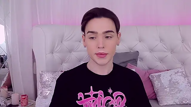 RobbyCharming online show from 02.08.25