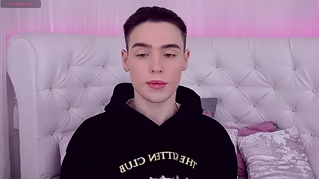 RobbyCharming online show from 03.07.25