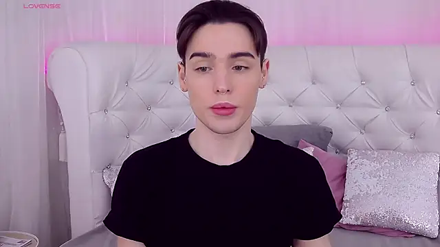 RobbyCharming online show from 03.23.25