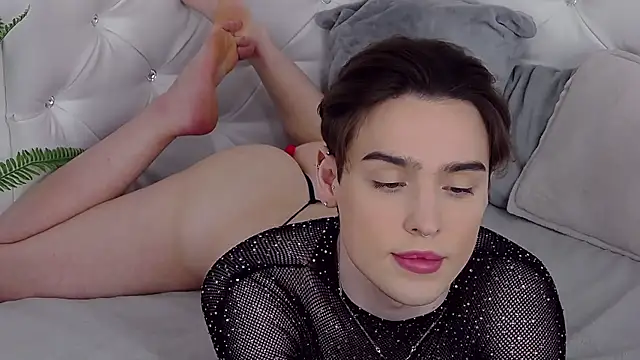 RobbyCharming online show from 04.11.26