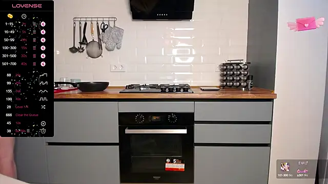 BubbbleGumm online show from 02.26.25