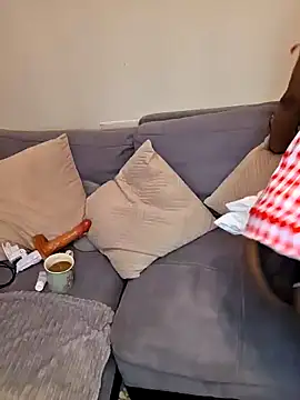 chichi1202 online show from 10.22.25