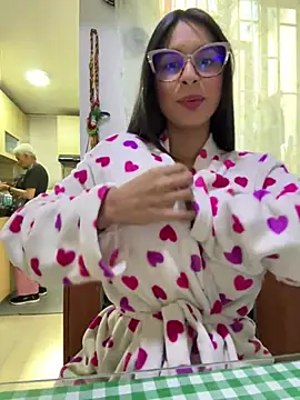 charlotte stevenss  online show from 02.02.25