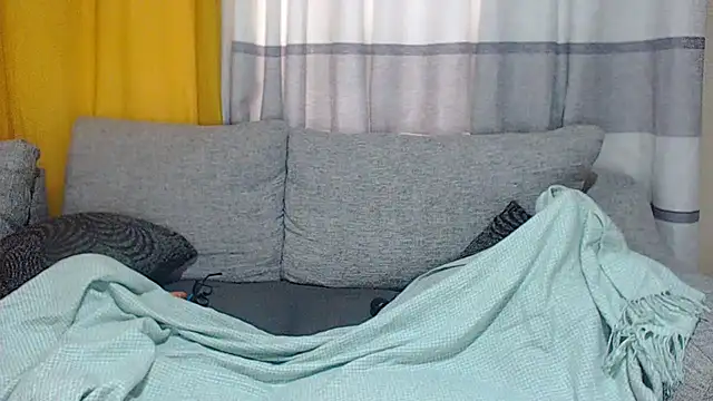 Snapshot of BELINDAXXXXX chatting on 09.24.25 BELINDAXXXXX online show from 09.24.25