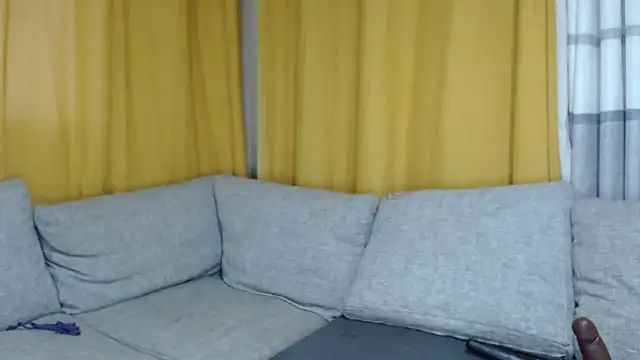 Snapshot of BELINDAXXXXX chatting on 10.26.25 BELINDAXXXXX online show from 10.26.25