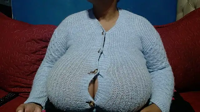 CUTEFIRMMELONSS online show from 05.27.26