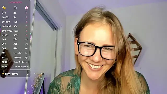 Snapshot of jasminedaze888 chatting on 12.13.25 jasminedaze888 online show from 12.13.25