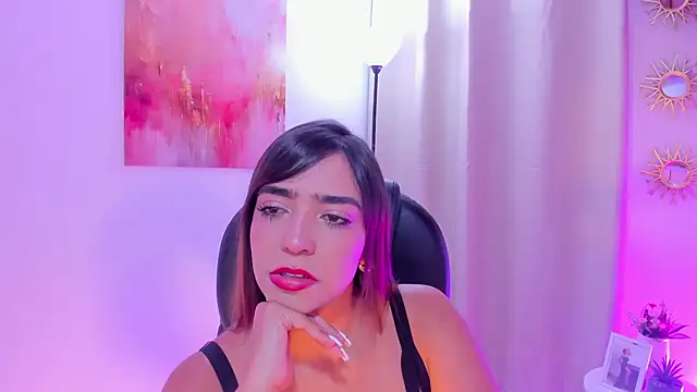 Snapshot of MariamRivera_ chatting on 03.11.26 MariamRivera online show from 03.11.26