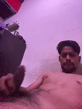 Snapshot of thegoldensexting420 chatting on 10.21.25 thegoldensexting420 online show from 10.21.25