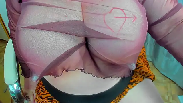 Snapshot of 77Sambuca77 chatting on 03.10.25 77Sambuca77 online show from 03.10.25