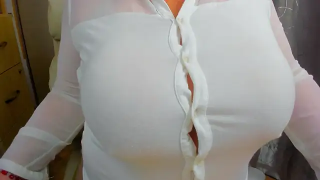 Snapshot of 77Sambuca77 chatting on 10.15.25 77Sambuca77 online show from 10.15.25