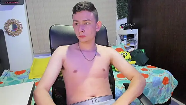 Snapshot of Christ_Miller3 chatting on 03.08.25 Christ Miller3 online show from 03.08.25