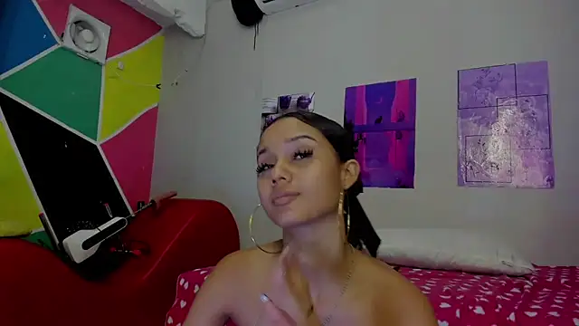 MarianaManzur online show from 02.22.25