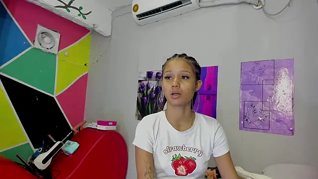 MarianaManzur online show from 03.08.25