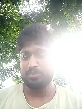 Snapshot of Driver-naru chatting on 09.15.25 Driver-naru online show from 09.15.25