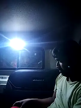 Snapshot of Driver-naru chatting on 10.21.25 Driver-naru online show from 10.21.25