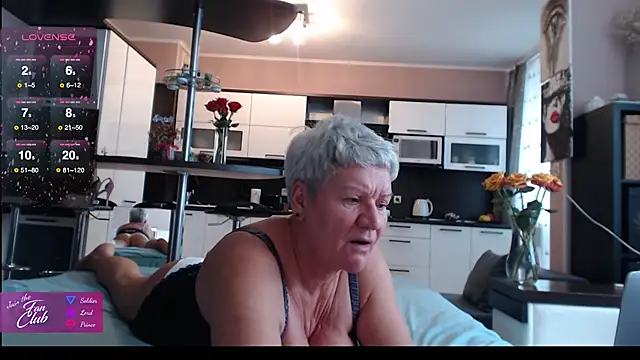 roxana brooks online show from 10.31.25