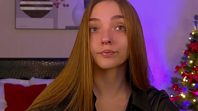 VirginieCruz online show from 12.05.25