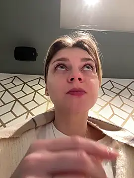 ValenciaShock online show from 11.13.25