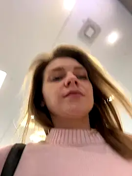 ValenciaShock online show from 11.26.25