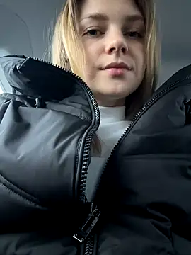 ValenciaShock online show from 11.27.25