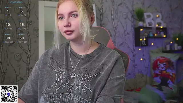 Moon Valkyrie online show from 11.19.25