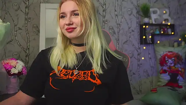 Moon Valkyrie online show from 03.05.26