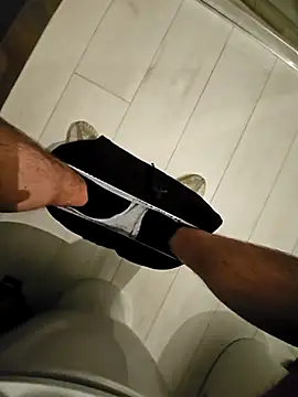 Snapshot of manu9921 chatting on 02.14.25 manu9921 online show from 02.14.25