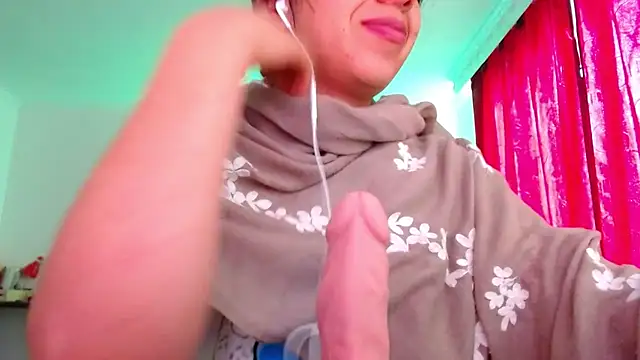 VALERY MEER online show from 04.07.26