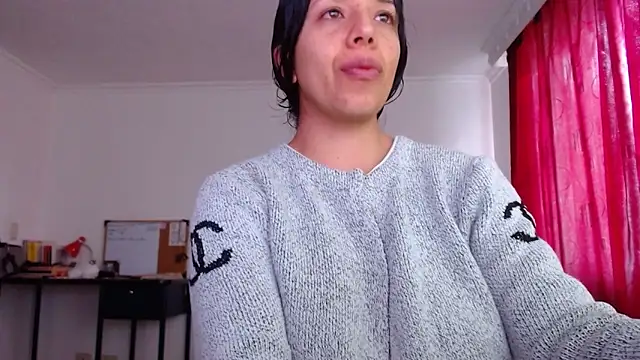 Snapshot of VALERY_MEER chatting on 06.04.26 VALERY MEER online show from 06.04.26