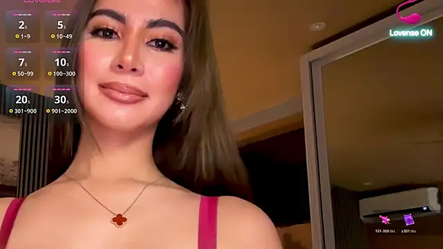 HeavenlyBlair online show from 10.28.25