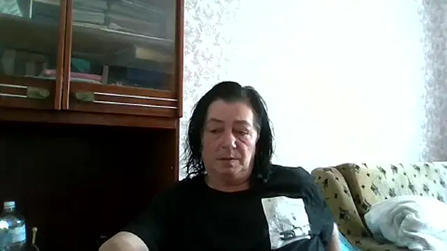 Snapshot of GypsiQueen2 chatting on 06.30.26 GypsiQueen2 online show from 06.30.26
